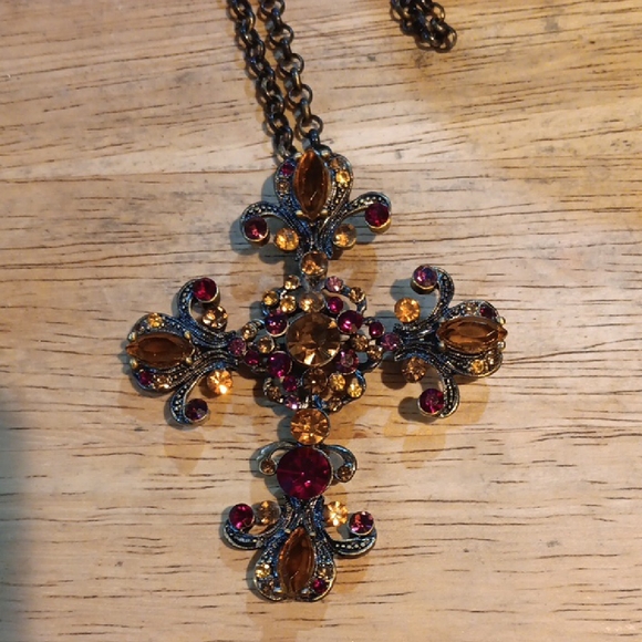 Jewelry - Elegant Multicolor Cross Pendant Necklace